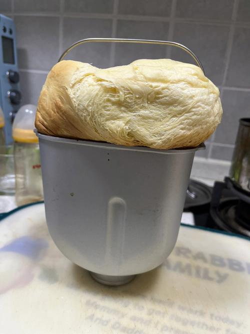 做面包用温牛奶还是冷牛奶啊 用的面包机