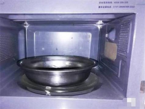 铝碗可以放微波炉加热吗