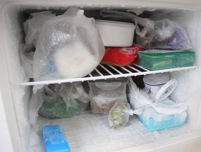 冰箱结冰是怎么回事
