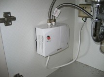 热水器安装接管示意图（热水器安装管路示意图）