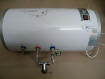 40l的热水器要多少电（40l热水器24小时开着要多少度电）