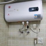 储水式热水器断电洗澡要关进水吗（储水式热水器断电了一定安全对吗）