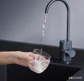 净水器出来的水和纯净水有啥区别（一般的净水器出来的水是纯净水吗）