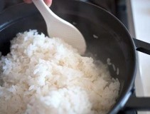 老式电饭煲煮饭很软（老式电饭煲煮饭就不好吃吗）