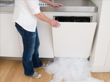 洗碗机用清洁剂有危害吗（洗碗机的害处）