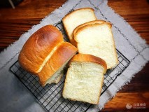 苏泊尔面包机做面包的最佳配方（苏泊尔面包机做面包的配方）