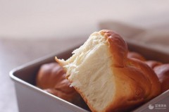 面包机老式面包的做法配方（面包机做面包专辑内附配方）