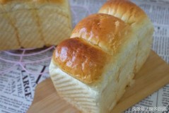 面包机如何用普通面粉做面包（普通面粉面包机做面包）
