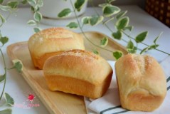 东菱面包机做甜面包的家常做法（东菱面包机做700克面包配方及做法）