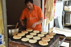 郑州烤饼机厂（郑州转炉烤饼机生产厂家）