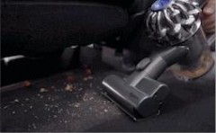 汽车内有必要使用吸尘器吗（汽车吸尘器鸡肋吗）