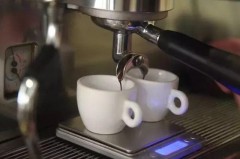 意式咖啡机萃取水量怎么调节