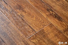 强化木地板的优缺点是什么（强化地板与实木地板的优势缺点）