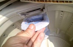 全自动洗衣机过滤网掉下来怎么办（全自动洗衣机的过滤网怎么取下）