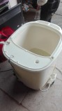 双桶洗衣机漏电维修视频（双桶洗衣机漏电的原因及维修）