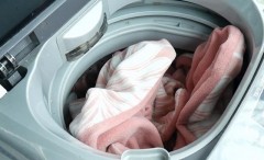 滚筒洗衣机洗被单的正确方法（滚筒洗衣机快速键能洗床单吗）