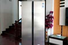 美的冰箱525升一台多少价（美的冰箱525价格及图片）