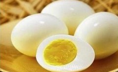 冰箱放的鸡蛋煮几分钟（冰箱里鸡蛋能直接拿出来煮吗）