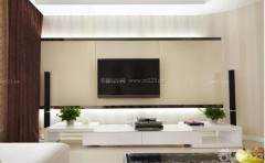 新中式客厅用多大电视（十几平米的客厅适合多大的电视）