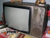 8090年代电视机有多少（五十年代中国有多少老式电视机）