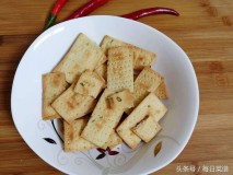 自制苏打饼干电饼铛（电饼铛做饼干苏打粉比例）