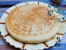 如何用电饼铛做山东锅饼（电饼铛做面糊饼的方法）