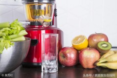 榨汁机榨水果和直接吃哪个更好（用榨汁机榨水果要不要用水）