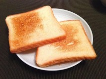 烤面包机烤的面包会致癌吗（烤面包片的面包机有毒吗）