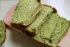 面包机做绿茶蛋糕的做法（美的面包机做无蛋蛋糕的做法）