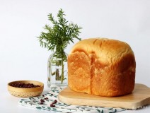 全自动面包机红豆面包的做法（面包机老式面包的做法和配方）