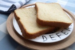 法国面包面包机做法（面包机法式面包配方）