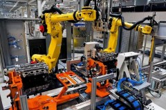 工业机器人月薪是多少（工业机器人好找工作吗）