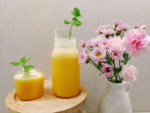 榨汁机榨橙汁的正确方法（家用小榨汁机怎么榨橙汁）