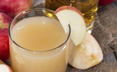 榨汁机做苹果汁教程（榨汁机榨的苹果汁怎么做的）