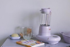 榨汁机和婴儿辅食机哪个实用（辅食机和榨汁机哪个更适合宝宝）