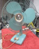 老式小电风扇图片（旧款电风扇图片）
