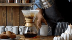 胶囊咖啡机和普通咖啡机哪个好喝（胶囊咖啡机哪个牌子的最好）