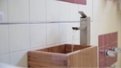 卫生间洗手盆和马桶一体图（卫生间马桶与洗手盆隔断效果图）