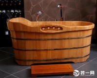 木制浴缸的十大特点（哪种实木浴缸材质比较好）