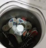 老式双桶洗衣机怎么拆开清洗视频（老款双桶洗衣机怎么拆卸清洗图解）