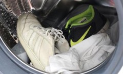 洗衣机洗鞋为什么这么干净（为什么洗衣机洗鞋子那么干净）