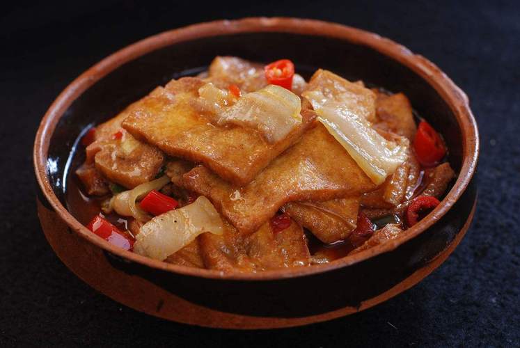 老豆腐红焖肉做法