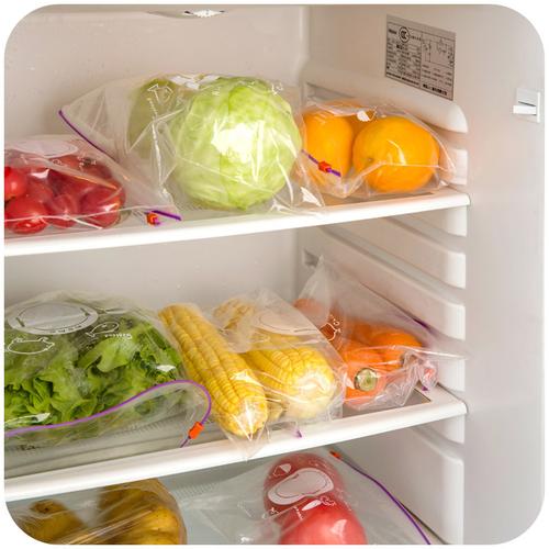 所有蔬菜水果放冰箱要用保鲜膜封住，蔬菜在冰箱里保鲜需要封口吗
