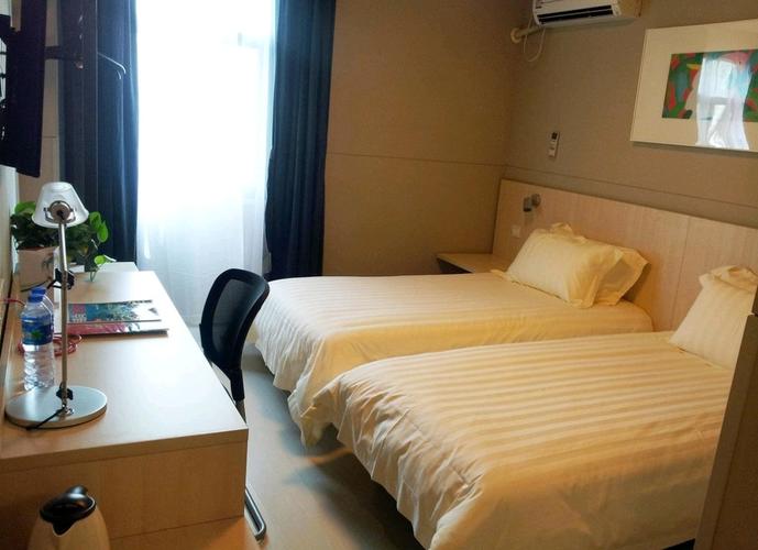 南京火车站附近有便宜又干净的宾馆吗