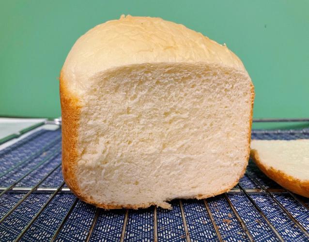 黑麦胚芽吐司 面包机揉面法 怎么做（面包机做吐司的最佳配方表）