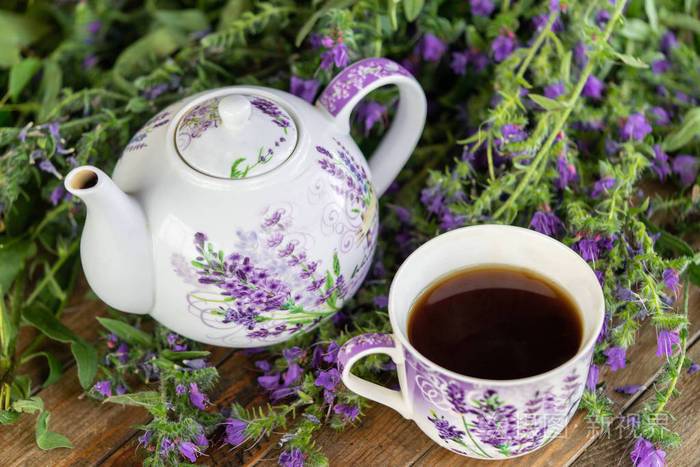 紫罗兰花瓣可以泡茶吗（紫罗兰泡茶的正确方法）