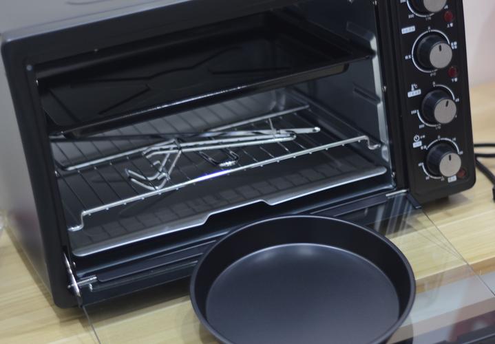 电烤箱是怎么排风的，家用烤箱排风系统如何安装