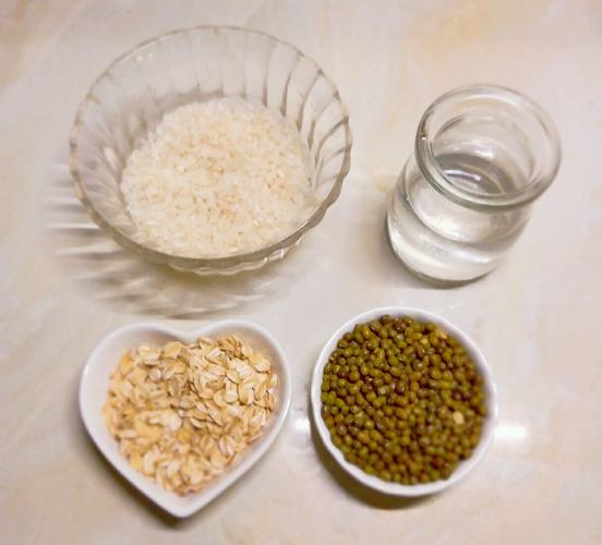 大米绿豆干饭的做法