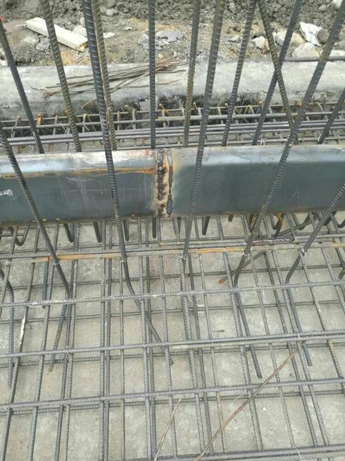 止水钢板横向和竖向焊接方法