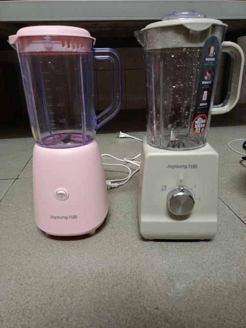 破壁机和榨汁机 那个做过来的果汁更好，榨汁机和破壁机哪个更有营养
